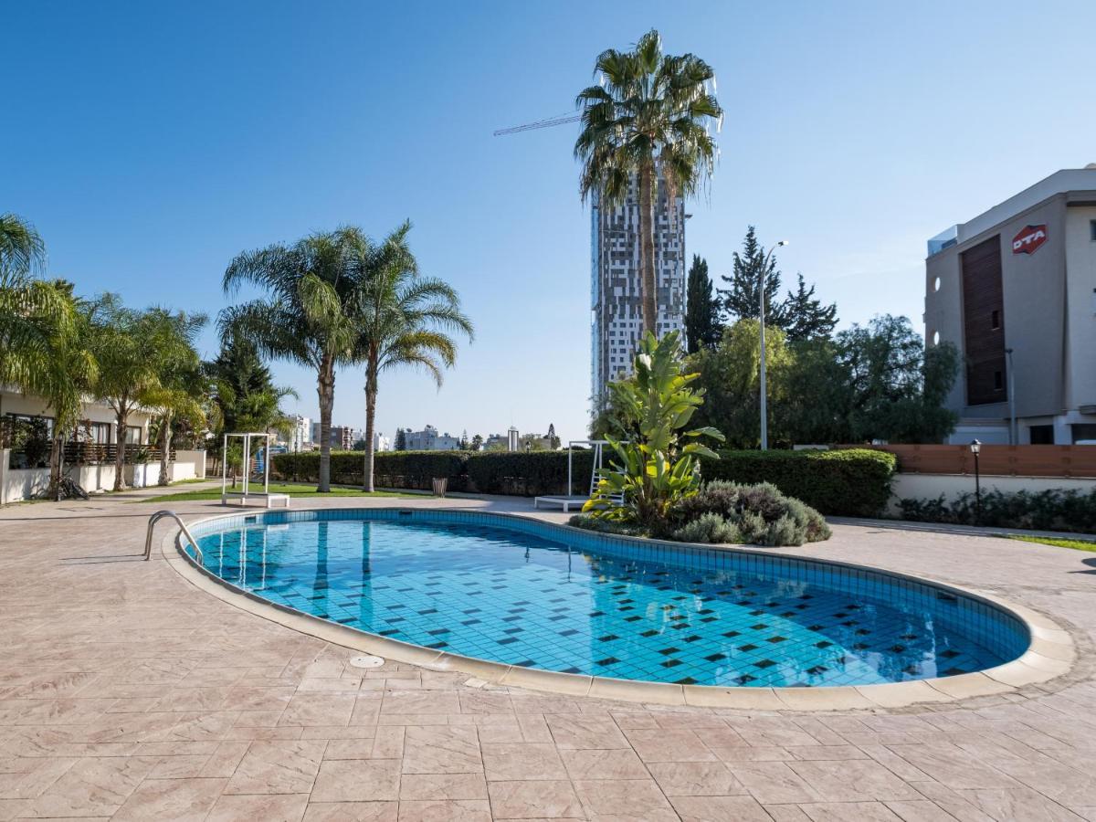 Sanders Aqua Park Resort - Precious 3-Bedroom Holiday Home With Shared Pool 利马索尔 外观 照片